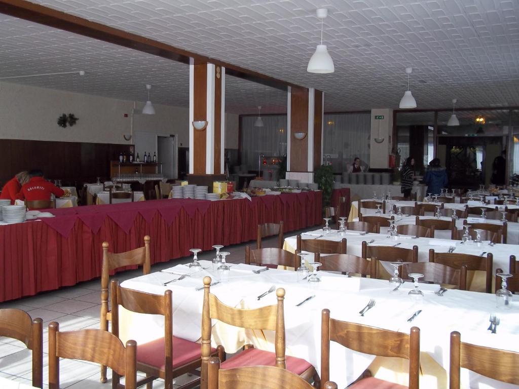 Excelsior Cimone Hotel Club San Martino Di Castrozza Esterno foto