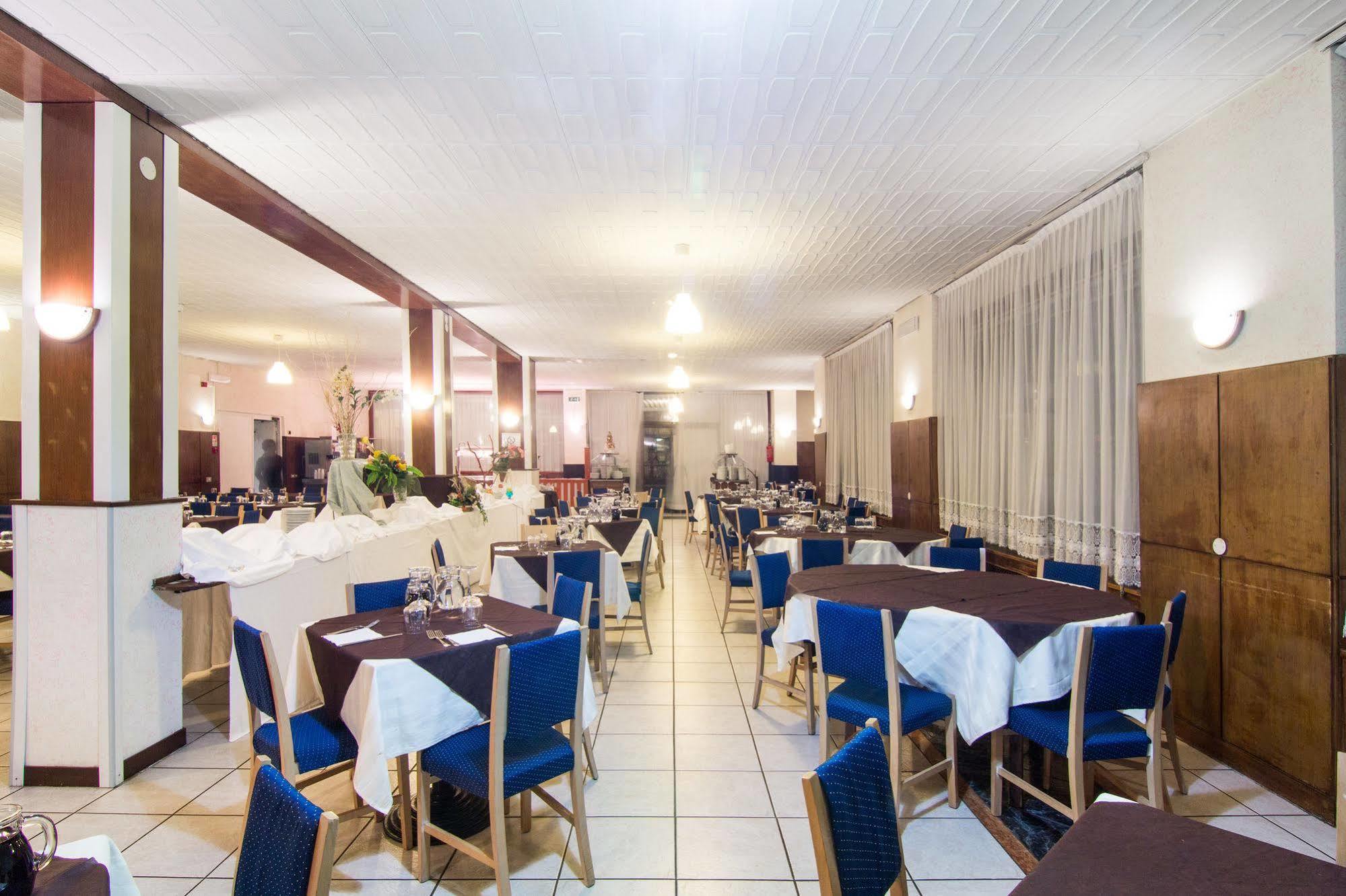 Excelsior Cimone Hotel Club San Martino Di Castrozza Esterno foto