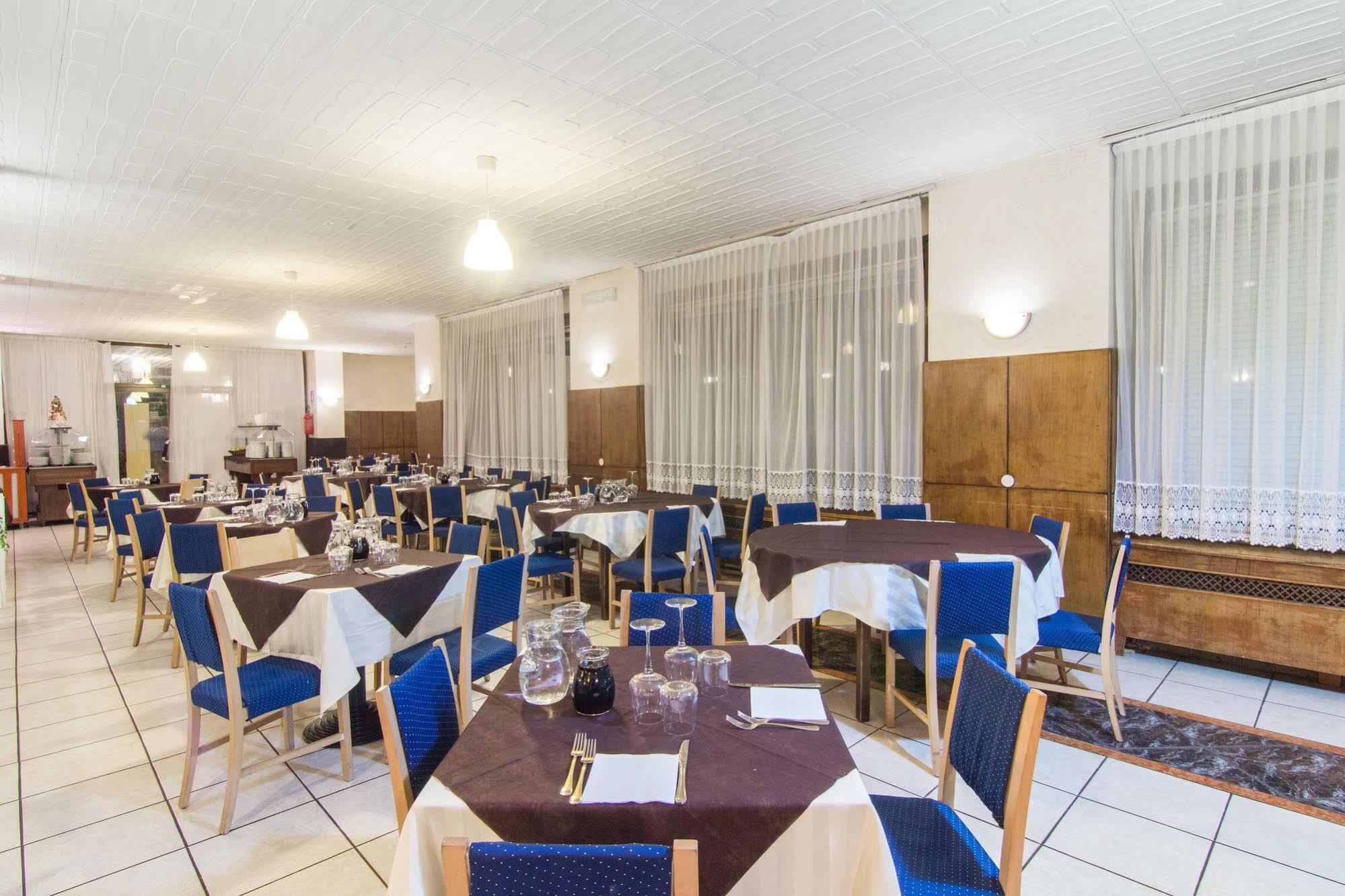 Excelsior Cimone Hotel Club San Martino Di Castrozza Esterno foto